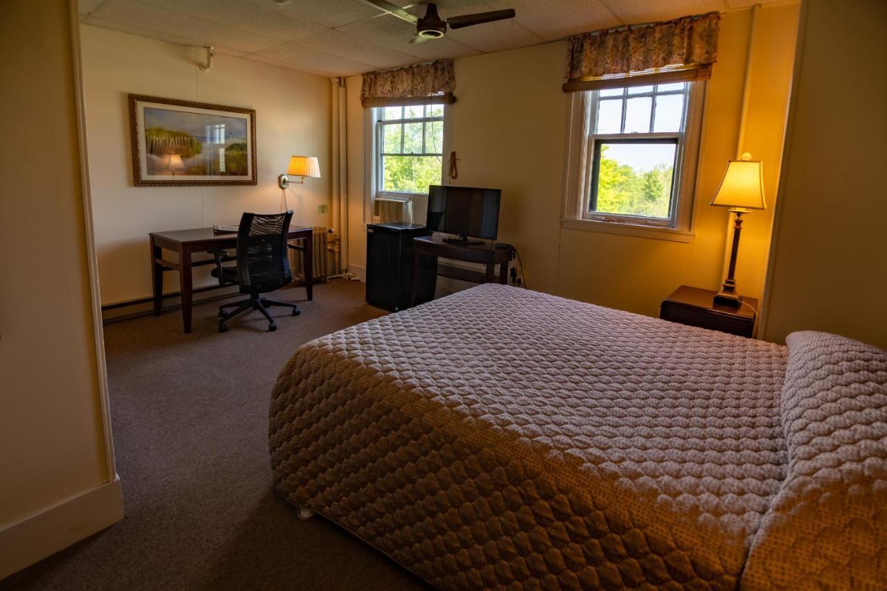 The Presidential Inn At Poland Spring Resort エクステリア 写真